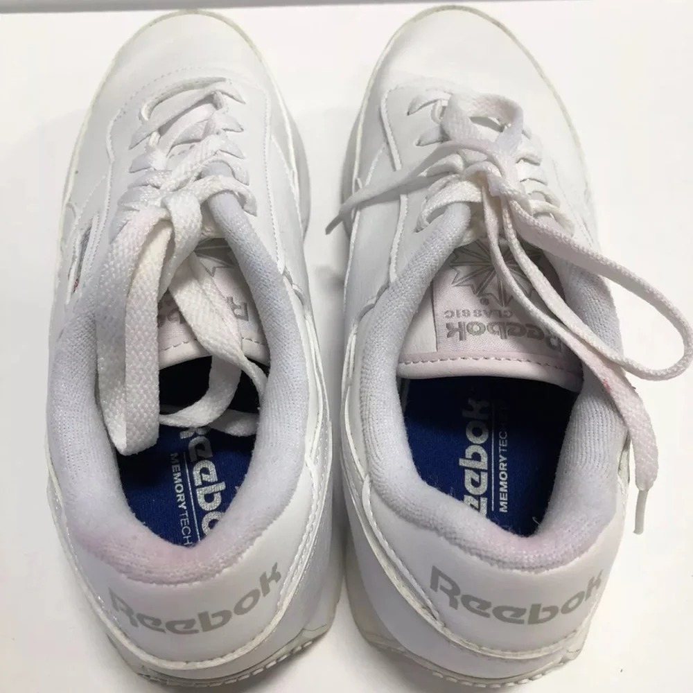 Reebok Women’s Renaissance White Lace-Up Sneakers, Size 8M